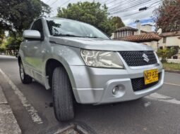 
										Suzuki Grand Vitara full									