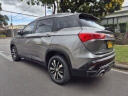 
Chevrolet captiva LTZ full									