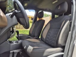
Renault Duster zen full									