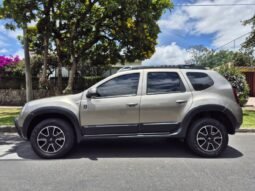
Renault Duster zen full									