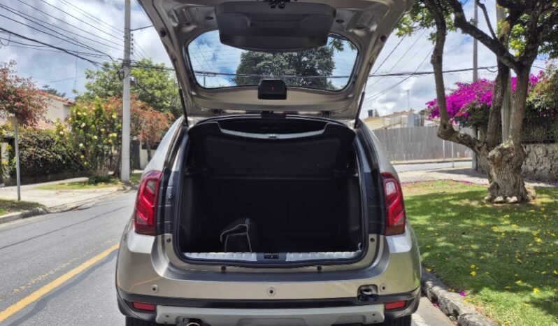 
Renault Duster zen full									