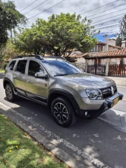 
Renault Duster zen full									
