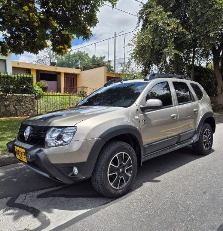 
Renault Duster zen full									