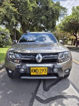 
Renault Duster zen full									