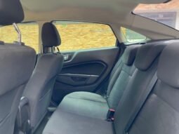 
										Ford Fiesta SE full									