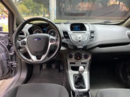 
										Ford Fiesta SE full									