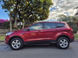 
										Ford Escape SE full									