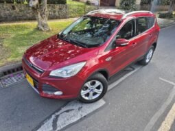 
										Ford Escape SE full									