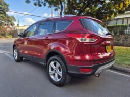 
										Ford Escape SE full									