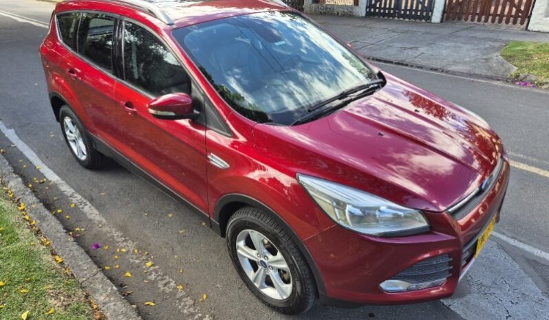 
								Ford Escape SE full									