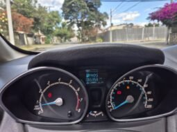 
										Ford Fiesta Titanium full									