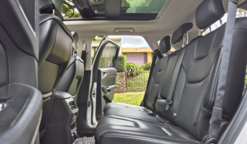 
								Ford EDGE TITANIUM full									