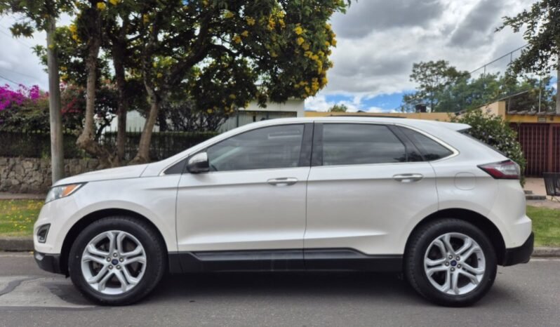 
								Ford EDGE TITANIUM full									