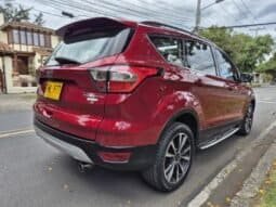 
Ford scape titanium full									