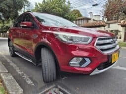 
Ford scape titanium full									