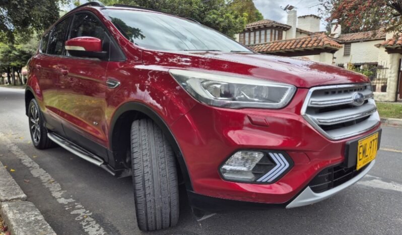
								Ford Escape SE full									