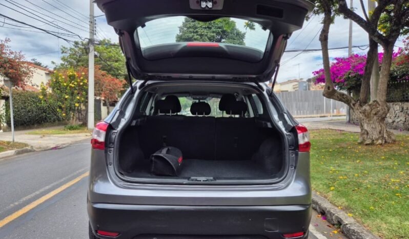
								Nissan Qashqai full									