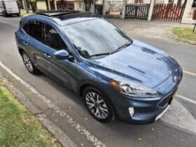 Ford titanium hibrida