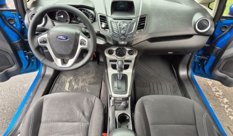 
								Ford Fiesta SE full									