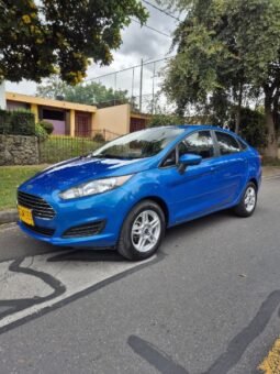 
										Ford Fiesta SE full									