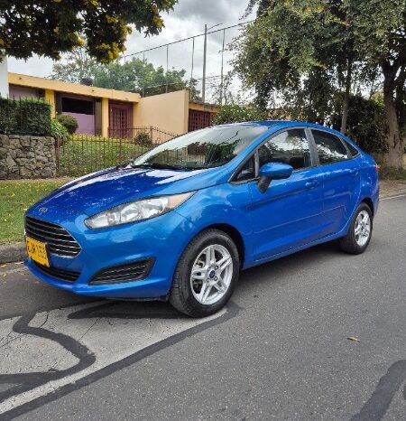 
								Ford Fiesta SE full									