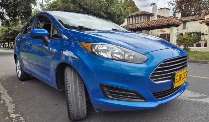
								Ford Fiesta SE full									