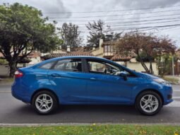 
										Ford Fiesta SE full									