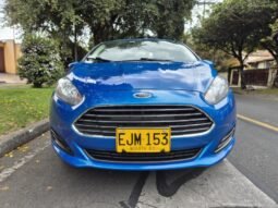 
										Ford Fiesta SE full									