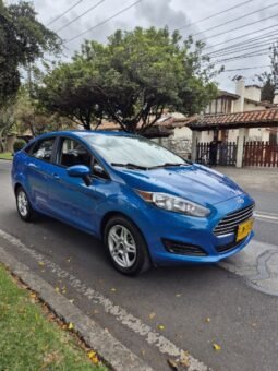 
										Ford Fiesta SE full									