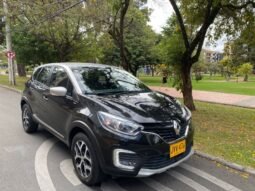 Renault captur iconic