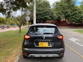 Renault captur iconic