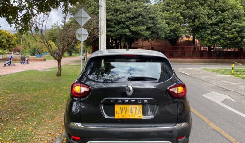 
								Renault captur iconic full									