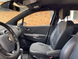 
										Renault captur iconic full									