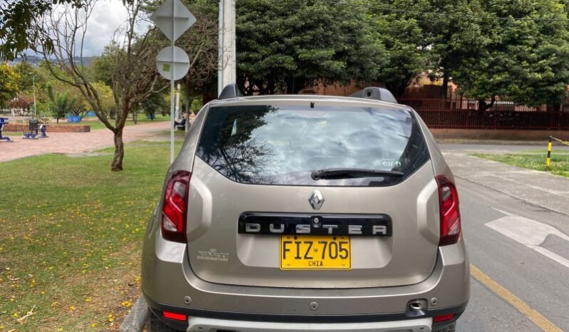 
								Renault Duster full									