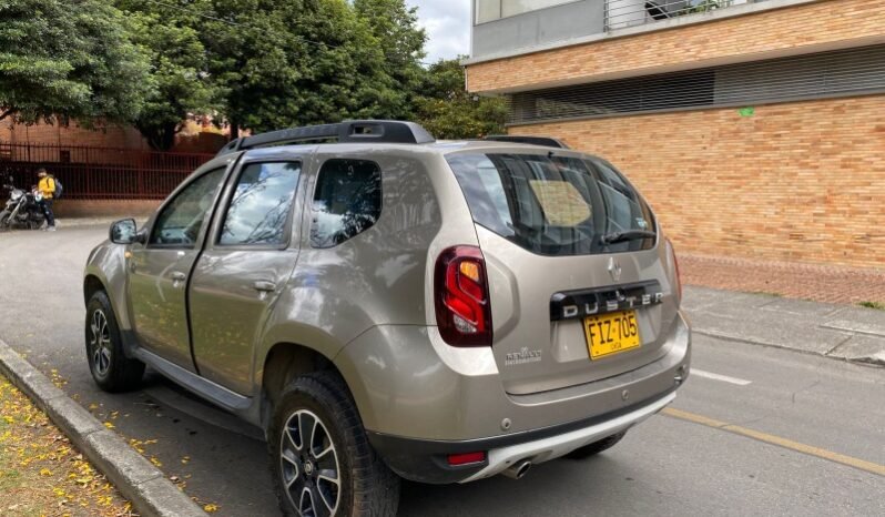 
								Renault Duster full									