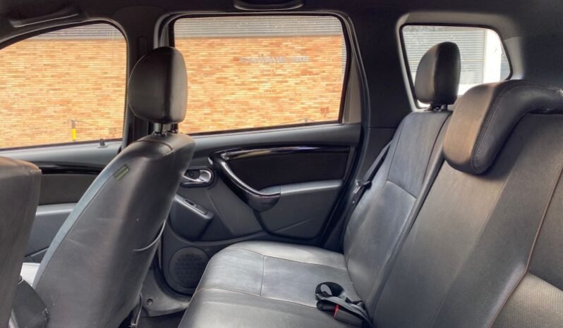 
								Renault Duster full									