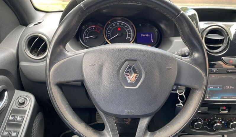 
								Renault Duster full									