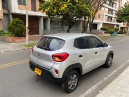 
										Renault Kwid full									