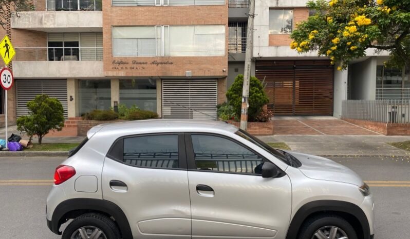 
								Renault Kwid full									