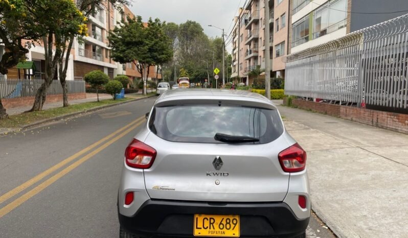 
								Renault Kwid full									