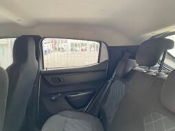 
										Renault Kwid full									