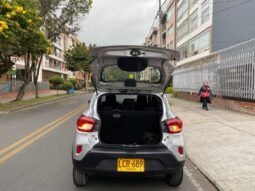 
										Renault Kwid full									