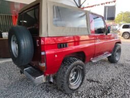 
										Toyota Land Cruiser full									
