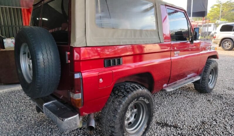
								Toyota Land Cruiser full									