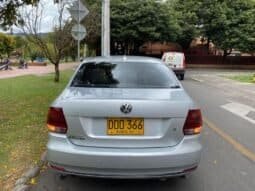 
Volkswagen Vento full									