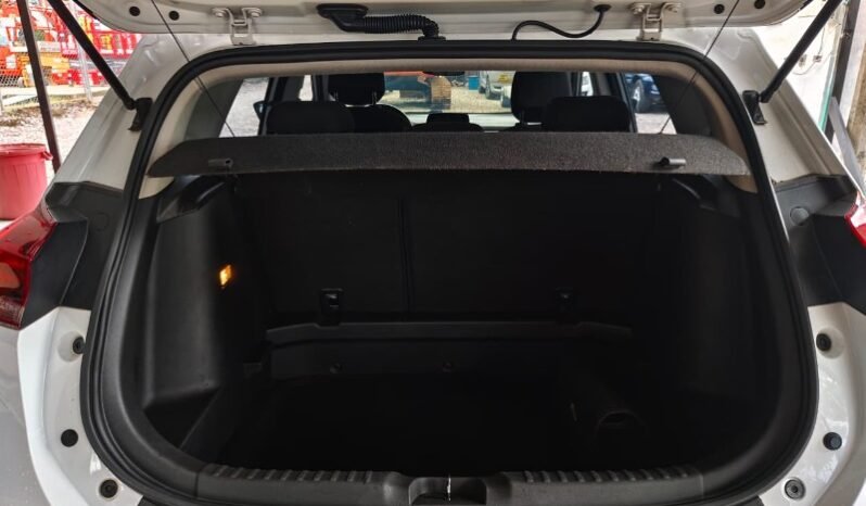 
								Chevrolet Tracker full									