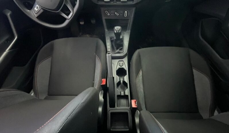 
Volkswagen polo track full									