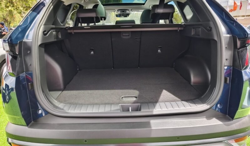 
								Hyundai Tucson Hibrida Premium 4×2 full									