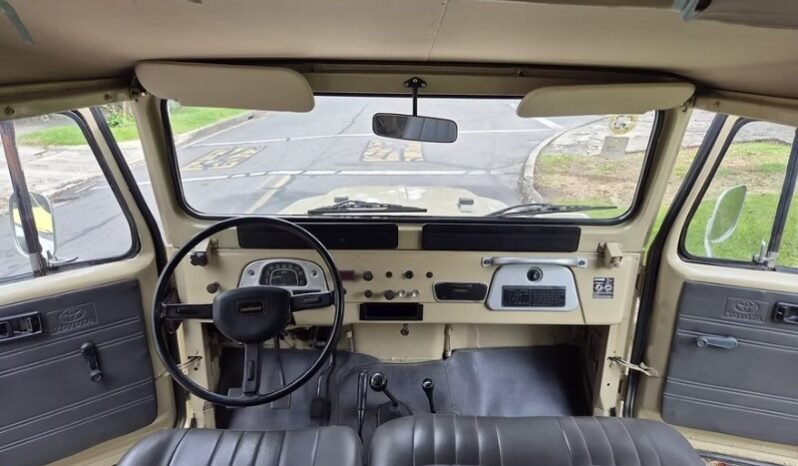 
Toyota FJ 43 MT full									