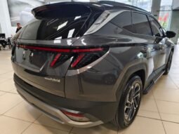 
										Hyundai tucson limited 4×4 full									